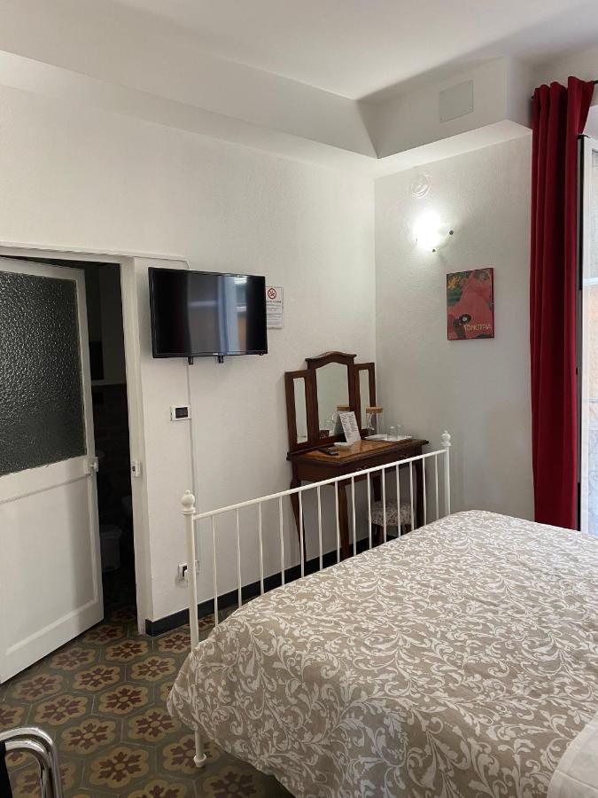 B&B Dormire Dai Grimaldi ジェノヴァ エクステリア 写真